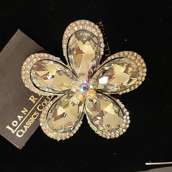 Joan Rivers vintage rhinestone pin - Picture 3 of 3